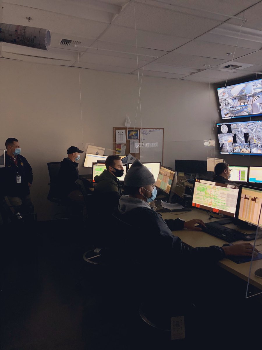 Special shout out to the Preload/Base control room team who work diligently to keep the building running smoothly.   We hit some impressive purge and problem resolution times this week. #upsspotlight #betternotbigger #peak202 <a href="/TomwaUps/">TOMWA_UPSers_Preload</a>