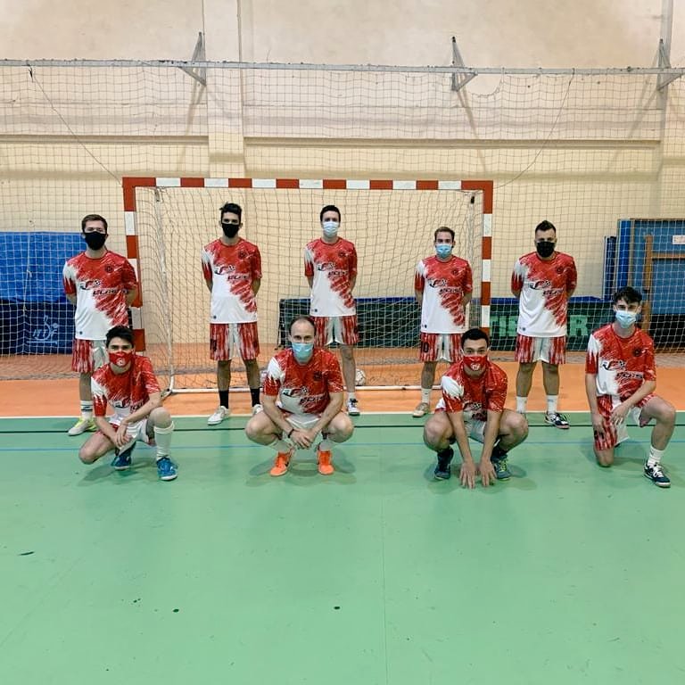 SENIOR.
Os presentamos nuestras nuevas equipaciones para el equipo Senior.

Estamos muy agradecidos por poder patrocinar a Autorecambios Luis.

Ganas de estrenarlas en partido oficial!💥🔥🚙

No dudeis en acudir para cualquier recambio que necesites en tu vehículo