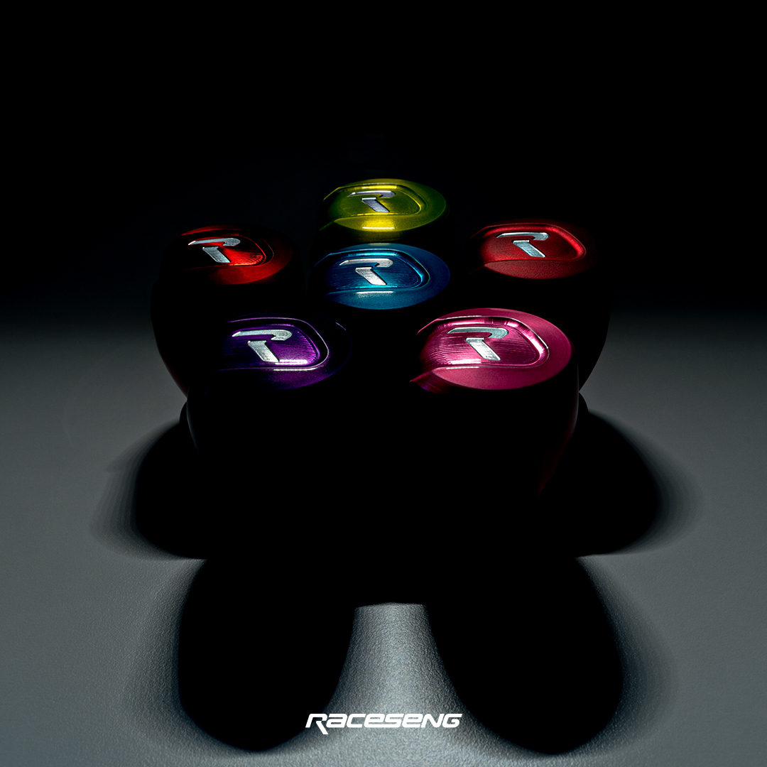 raceseng's tweet photo. It's time... Apex R is available in our custom shop!

You can now choose from over thirty different finish options.

Build your custom Apex R now. https://t.co/q4QdxVKH6O