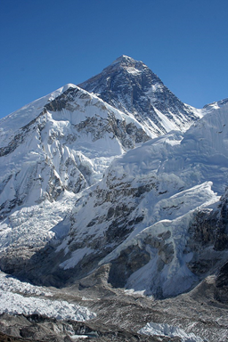 10/n Now to the top of Everest! 29,000ft 27% sea-level O2! (picture from Wikipedia as I can’t get enough time off to travel there)