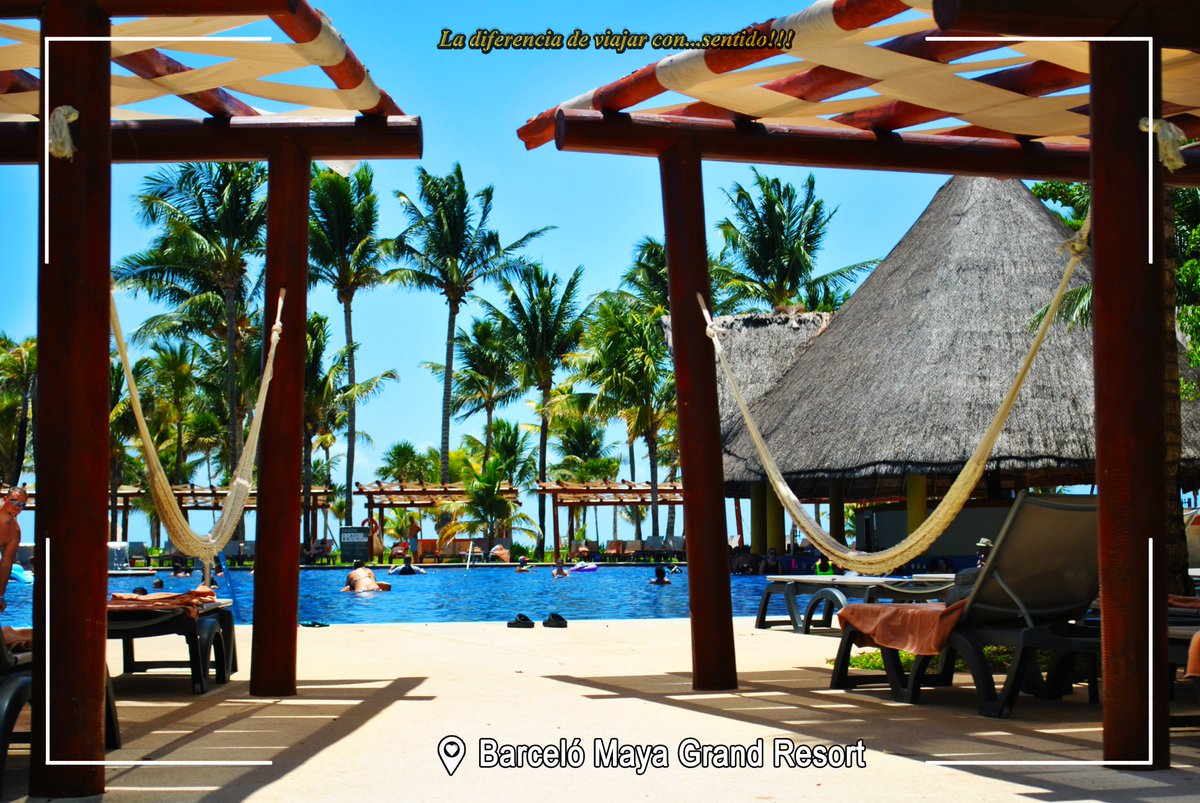 ByCarek's tweet photo. 🌴Siente el confort hecho realidad, y el ☀️ calor acariciando  tu piel.  👓 
El barceló @BarceloMayaGR te espera con los brazos abiertos. 🤗
- 📍𝙱𝚊𝚛𝚌𝚎𝚕ó 𝙼𝚊𝚢𝚊 𝙶𝚛𝚊𝚗𝚍 𝚁𝚎𝚜𝚘𝚛𝚝, Riviera M.🗺️   
-
-
-#Ladiferenciadeviajarconsentido #CarekCRT #BarcelóMayaGrandRoyale https://t.co/4M3ioqLERm