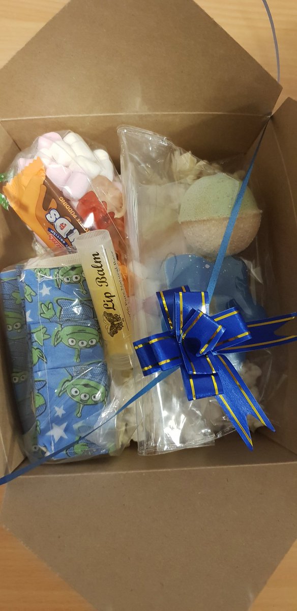 Princetrustfife's tweet photo. And another lot of treat boxes! Team 71 your awesome
@HubStudent @fifeprincipal @HawkerIain @fifecollege @VPFifeCollege @PrincesTrustSco @jrelliott70 @johnblakey @SDSFife https://t.co/ycnAIdzqZ3