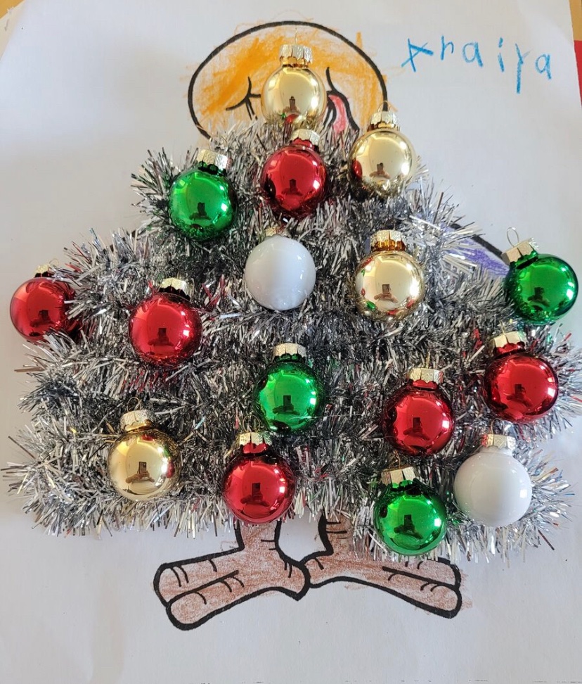 We disguised a turkey this week. My students had a blast sharing their creations with their classmate. #unicorn #christmastree 🦃 🦄 🎄