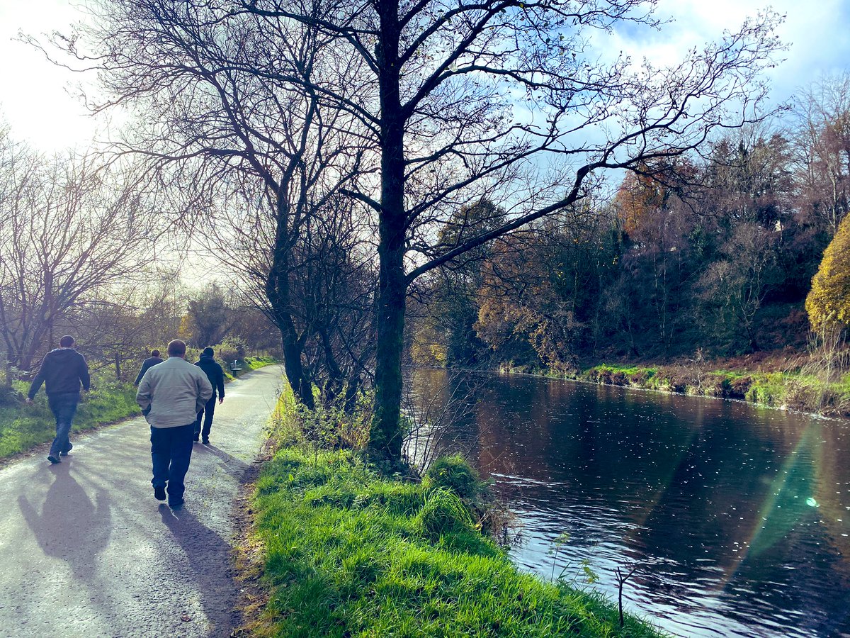 BSO_SS's tweet photo. @BSO_HR #WorldKindnessDay challenge accepted 💪🏻

The sun was out for a lunch time walk today in the park beside our office and we finished the week with a chocolate treat or 2...
✅🥰🍂🍁
#RandomActOfKindness #BeKindToEachOther https://t.co/A7sG5VpGGF