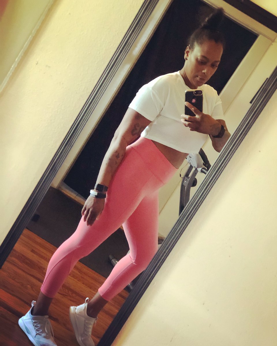 wideeyez24's tweet photo. #moments https://t.co/w0uBInQnLN