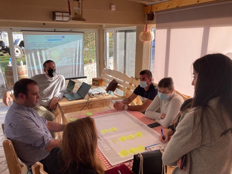 FILA_Interreg's tweet photo. FILA Project 🇦🇱🇮🇹🇲🇪 

📢Three workshops held, within establishment Community of practice in Montenegro

👉https://t.co/m2vTBFOPve

#InterregIPACBCItalyalbaniamontenegro 
#FILAProject https://t.co/wsYrICaUjd