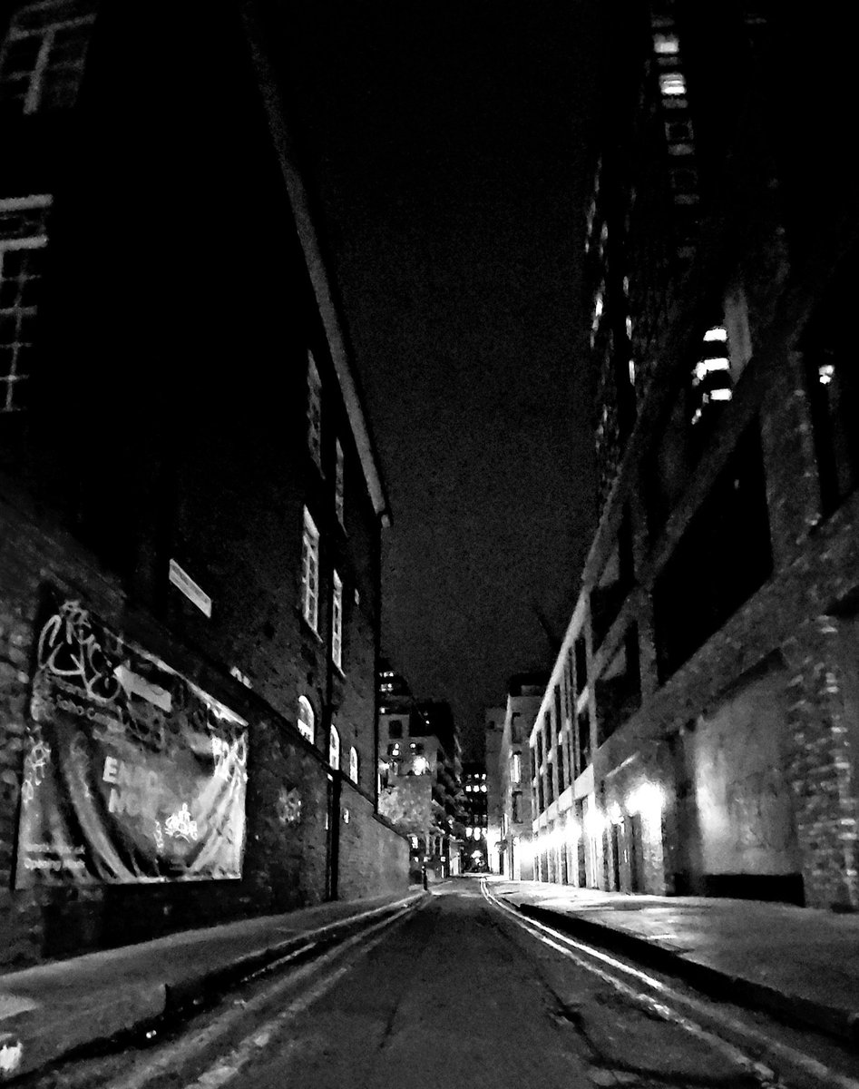 Capturing_Soho's tweet photo. Soho tonight.......I was going to say it was like Christmas night, but you probably would see more people wandering thru Soho on the 25th December.......makes for great photos mind you. #sos #streetsofsoho #soholondon #londonsoho #westendtwirls https://t.co/a22AmUOxJJ