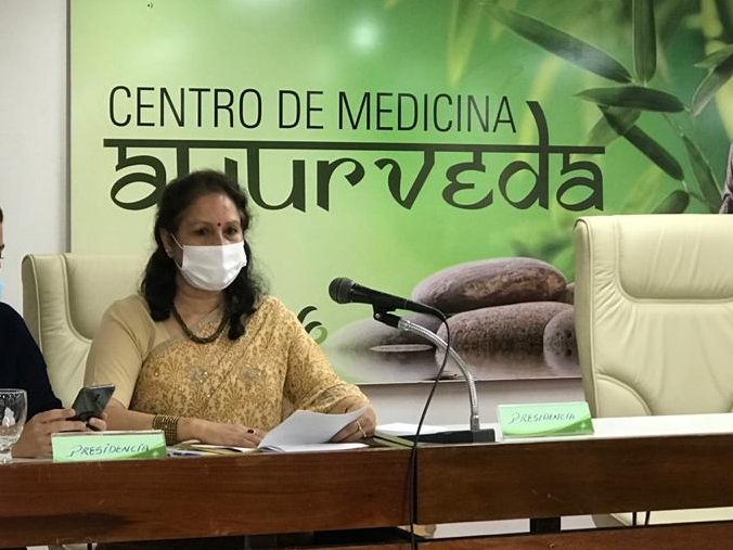 EOIHavana's tweet photo. Dr Johann Perdomo, National Dir @MINSAPCuba  recalled how the Ayurveda center in #Havana came up after a meeting b/w MOS @shripadynaik  &amp; Vice PM @DrRobertoMOjeda  in 2017, leading to MOU on cooperation in the field of #AYUSH during Hon'ble Rashtrapti Ji's  visit to Cuba in 2018 https://t.co/S4N3YBsEtB