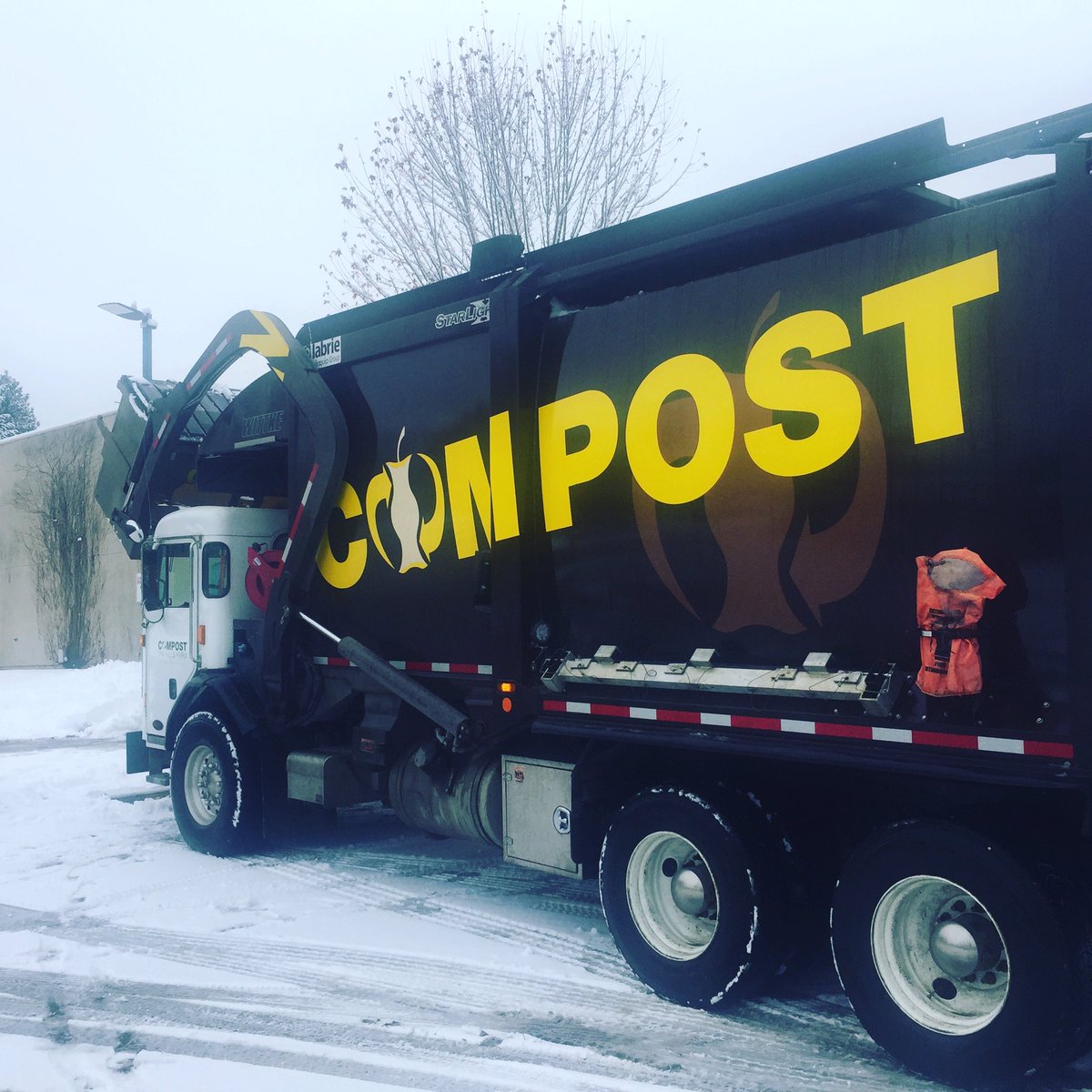 Even on #snowdays we are out picking up #foodscraps for #composting 😁 we service all kinds of businesses and some residences and stratas between #Kamloops and #penticton pls rt!