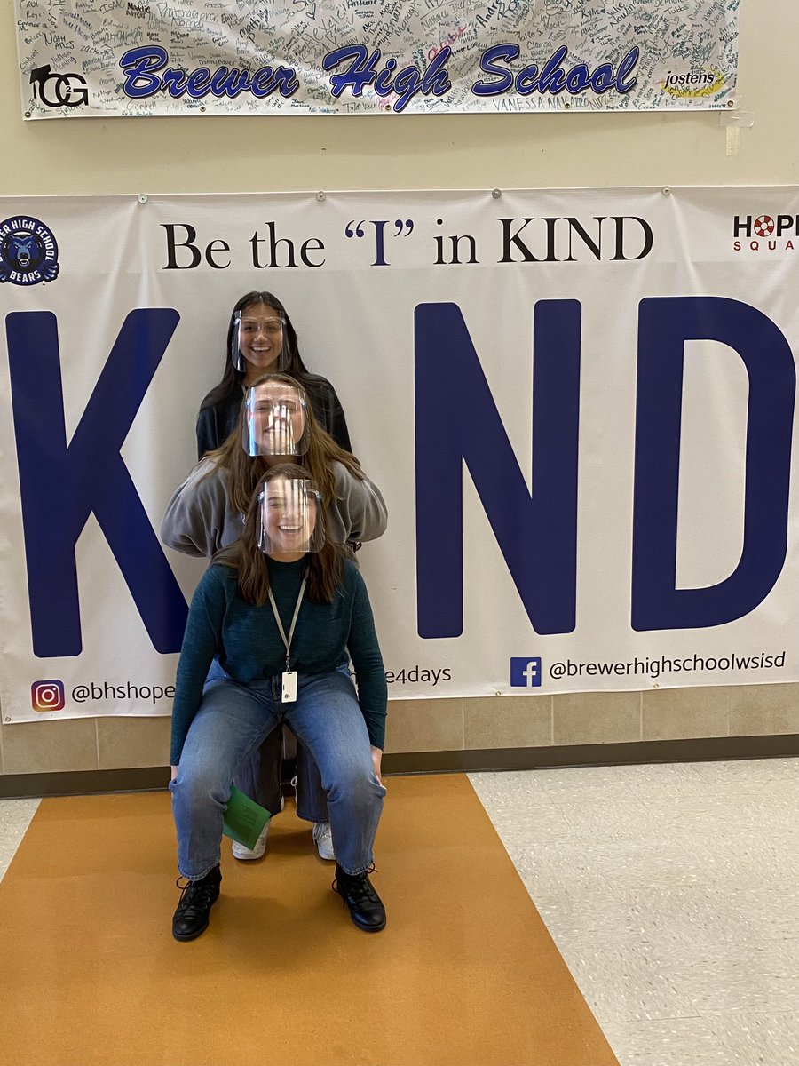 Love my choir kids..so fun! Happy Friday y’all!! @HighBrewer <a href="/BrewerHSStuco/">BHS StuCo</a>