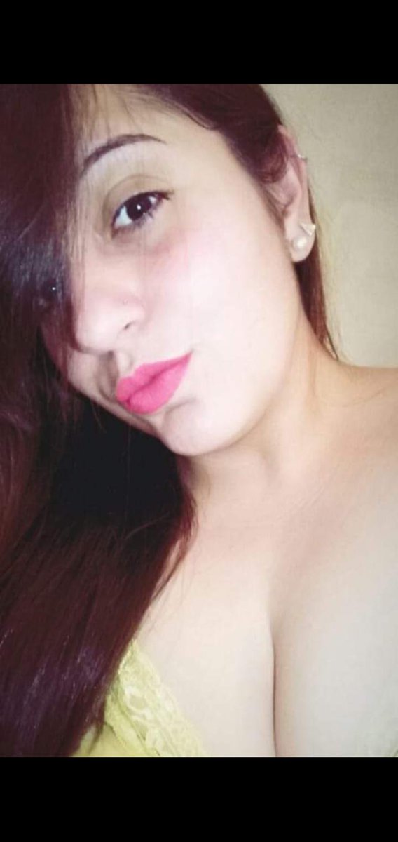 Soo32707614's tweet photo. Bem mocinha 😸🙈 https://t.co/3WlNIvFaPK