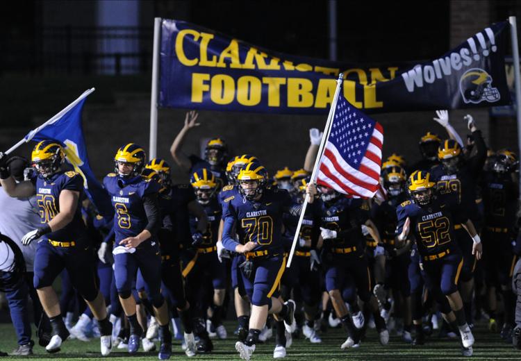 OwenFoster70's tweet photo. What a great experience it was being a @ClarkstonWolves Football player for the last 6 years.  
All the Ups (a trip to FORD Field in 2018) and Downs (a losing season 2019) have made me stronger.  
Love my pigskin brothers (especially the Hogs).
#GoWolves https://t.co/zrQ9ofjYX1