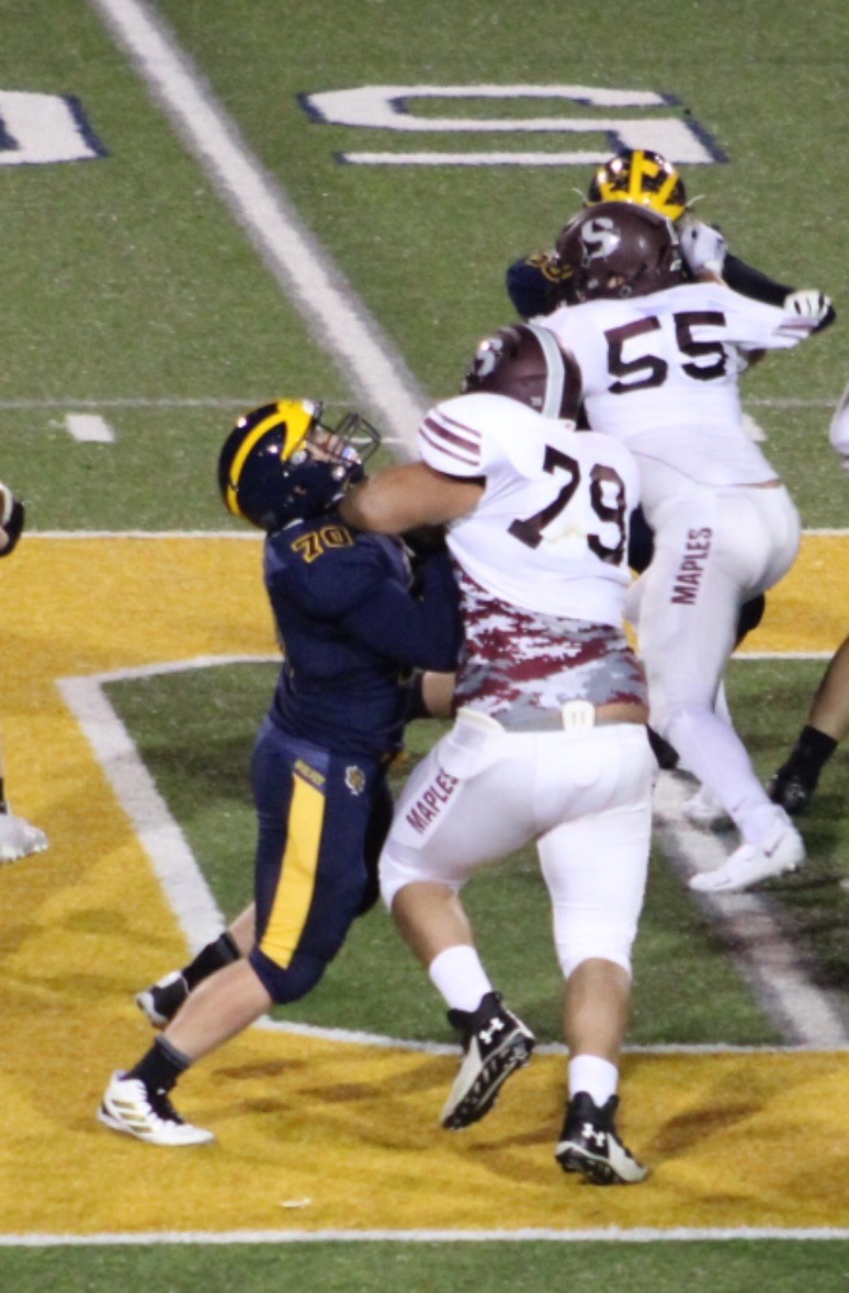 OwenFoster70's tweet photo. What a great experience it was being a @ClarkstonWolves Football player for the last 6 years.  
All the Ups (a trip to FORD Field in 2018) and Downs (a losing season 2019) have made me stronger.  
Love my pigskin brothers (especially the Hogs).
#GoWolves https://t.co/zrQ9ofjYX1