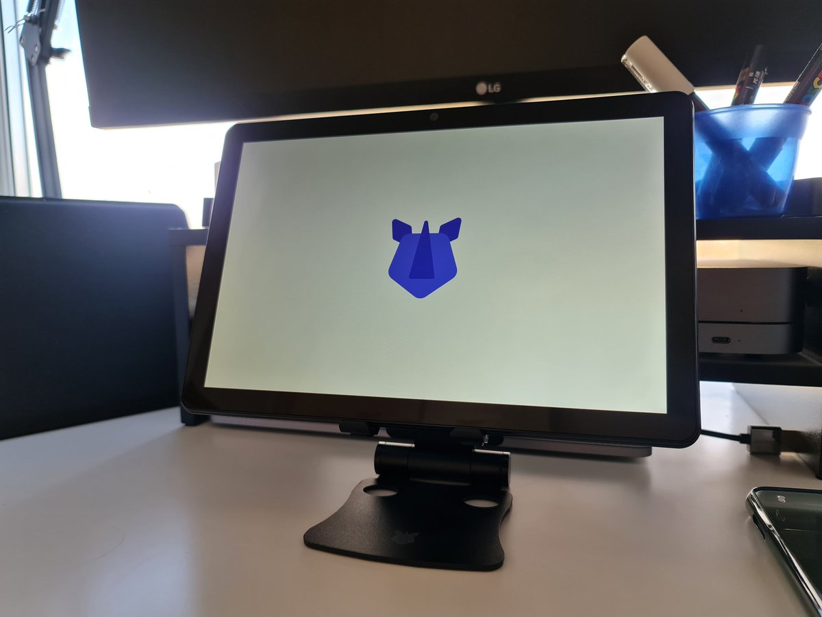 JasonBayton's tweet photo. Hello big brother
#rhino #socialmobile #androidenterprise #dedicateddevices https://t.co/9pFvrmjkcR