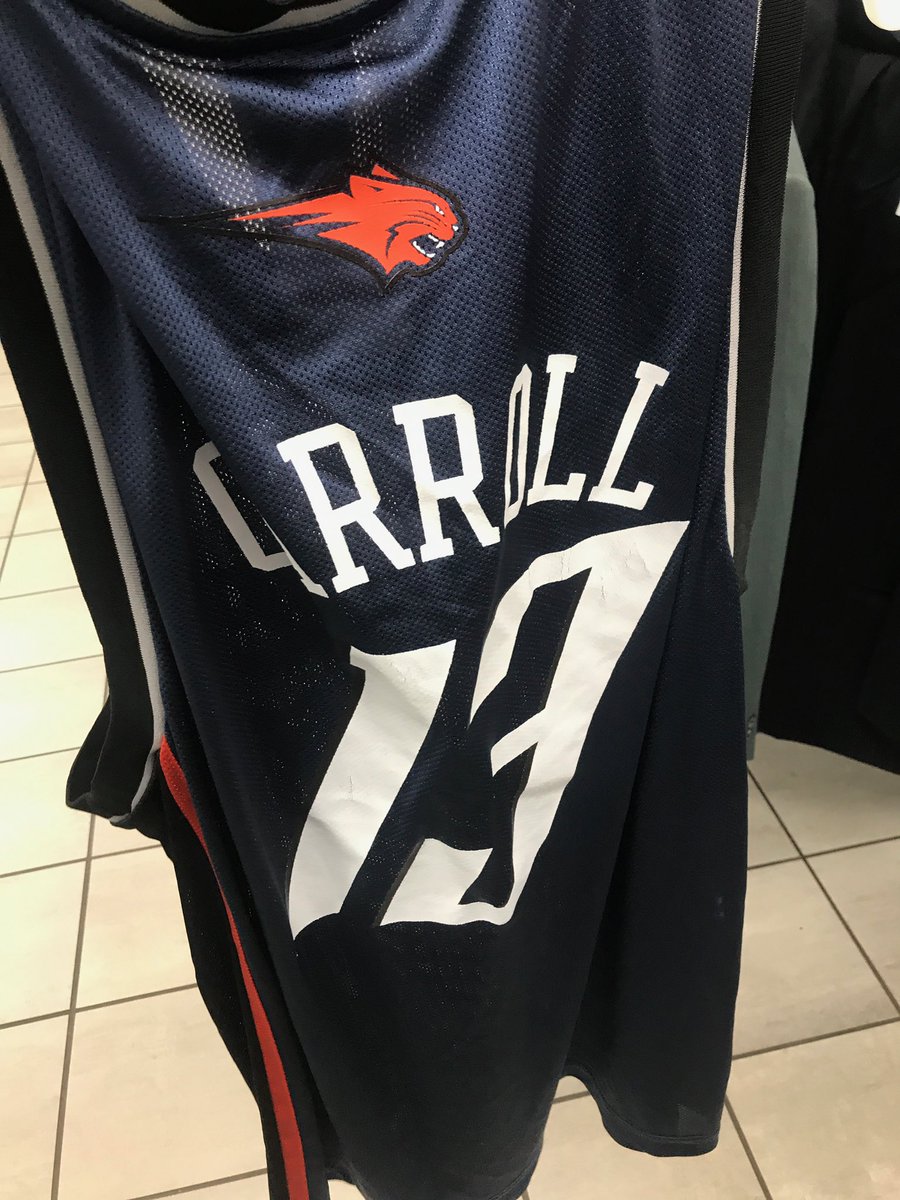 adam__price's tweet photo. @Matt13Carroll Matt, my buddy Cameron would just like to say thanks for sending him a jersey after promising you would like 5 years ago. A real swell guy! https://t.co/XNsxtwuCKr