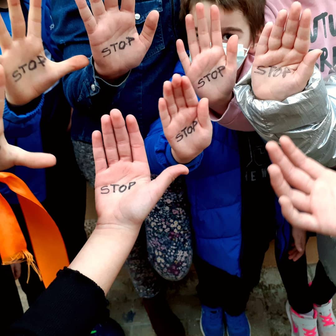 AmorMadridejos's tweet photo. Mas libres, mas plurales, más iguales.@AmorMadridejos @AmordeDiosMadridejos #colegioAmordeDiosMadridejos #StopLeyCelaá #ampaadd #reliesmas #MasPlurales #ADDprimaria #InfantilADD #SecundariaADD
https://t.co/QW4zqWuZAv https://t.co/y43F4JOq14