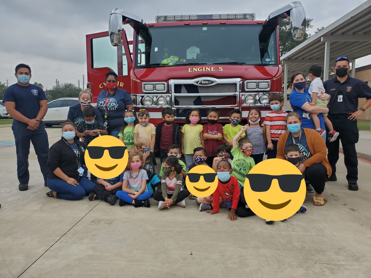 msnelson_lieder's tweet photo. Thank you @cyfairfd for talking to prek about being a firefighter! They loved it and it made their day! https://t.co/MlM9XVyQUK