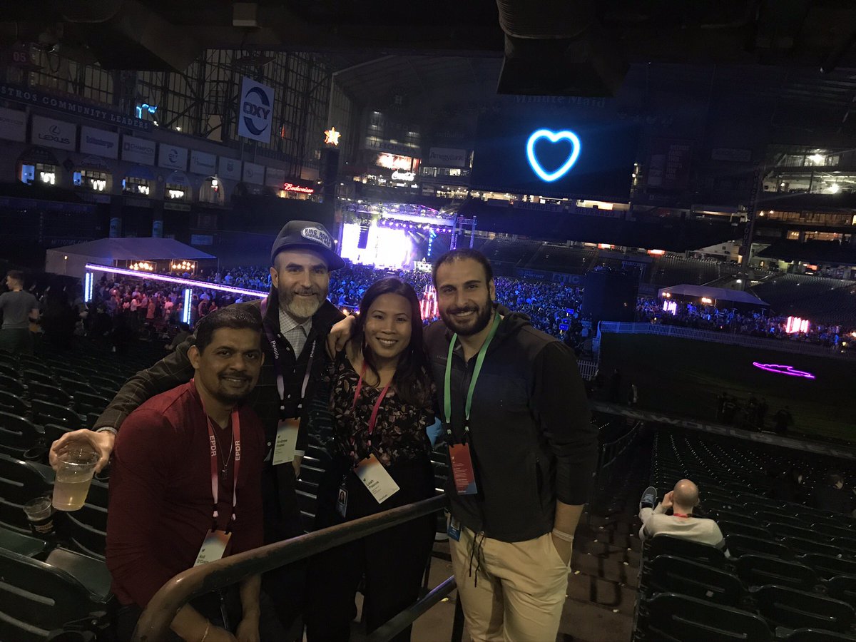 Amirathon's tweet photo. I’m not crying. You’re crying.
#OneTeam #OneTeam2020 
😭😭😭😭😭😭😭 https://t.co/k20iupBVBy