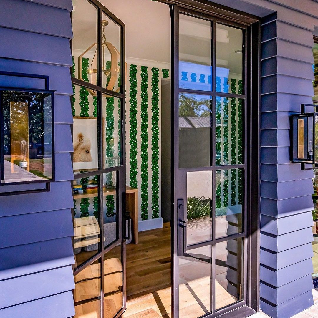 CustomRobert's tweet image. Come on in, our door is always open!👋 Swooning over this sneak peak of one of our current projects out at Long Cove!😍 • Interior Design by Lindley Arthur Interiors #RECH #robertelliottcustomhomes #longcovetx