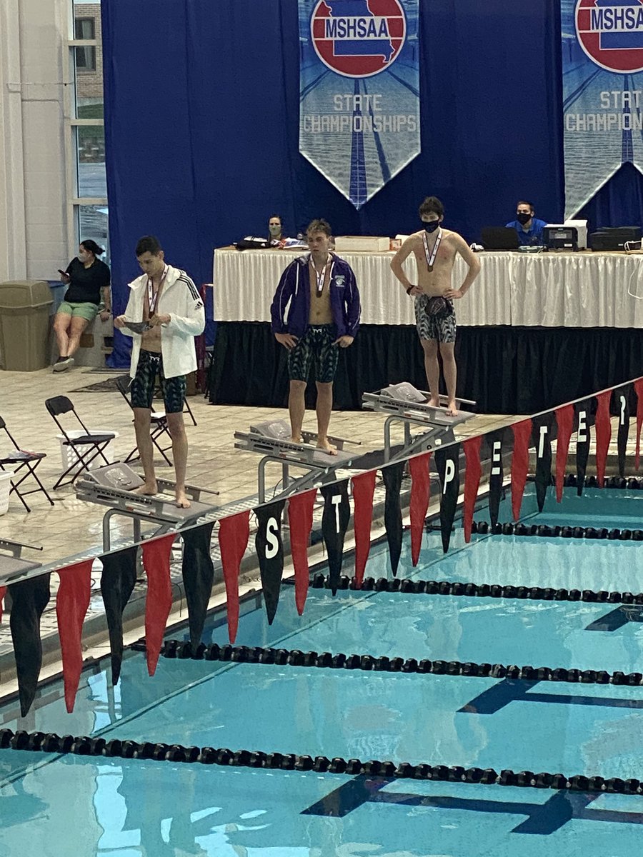 phsouthswimdive's tweet photo. Luke Brown just moved up six places to finish 7th in the 50 free at state finals with best time of 21.69 #southswim #2020state #class2 https://t.co/4SMYmVb2FD