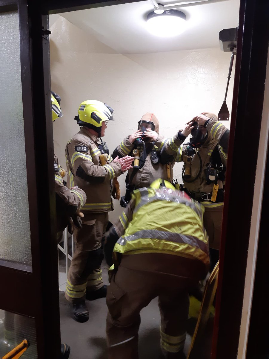 NEAreaTraining's tweet photo. Two excellent days of high rise training this week. Outstanding effort by all. Really challenging incident, pushing everyone to their limits. #bethebestyoucanbe #operationalprofessionalism #trainingtorisk @LondonFire https://t.co/PbDzwnfdmz