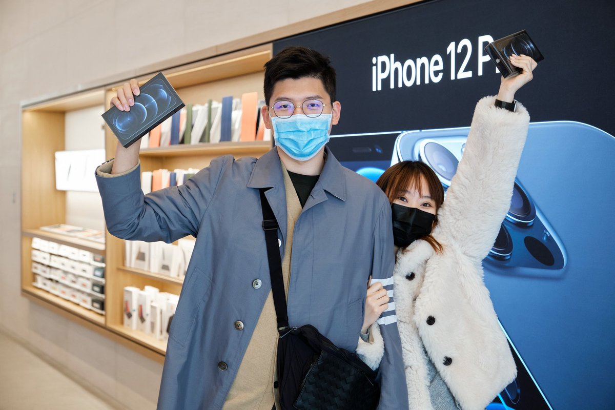 The big day is here! Enjoy iPhone 12 Pro Max and iPhone 12 mini!