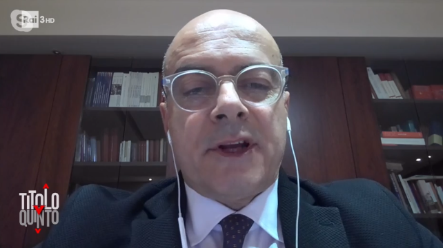 RaiTre's tweet photo. "L’anello di comando più debole è il commissariamento, rallenta il processo, ogni volta che devo prendere una decisione devo chiedere al Commissario."

Il presidente della Regione Molise Donato Toma a #TitoloV. https://t.co/ZRe1k9LAIe