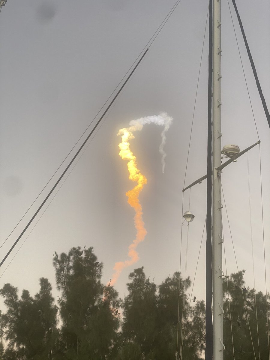 NyVickie's tweet photo. @ulalaunch @torybruno I’m on a boat on Merritt island it was a beautiful view!
#GoAtlasv https://t.co/rwaOJyoLaB