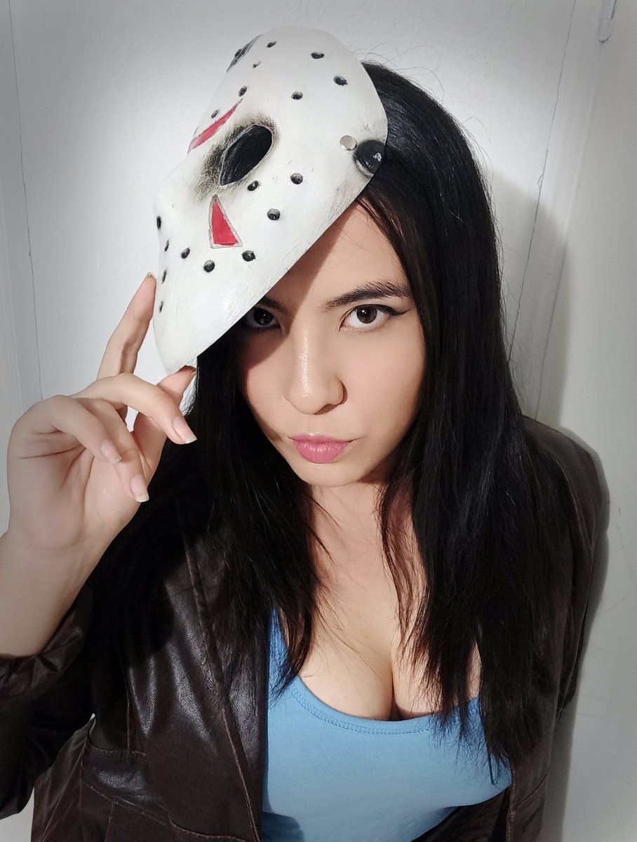 DianarLove's tweet photo. Ch ch ch ah ah!
Happy Friday 13th 🔪❤️
#Friday13th #JasonVoorhees #HorrorMovies #horror #Viernes13 #spooky #horrorfan https://t.co/NxU0yi6B3w