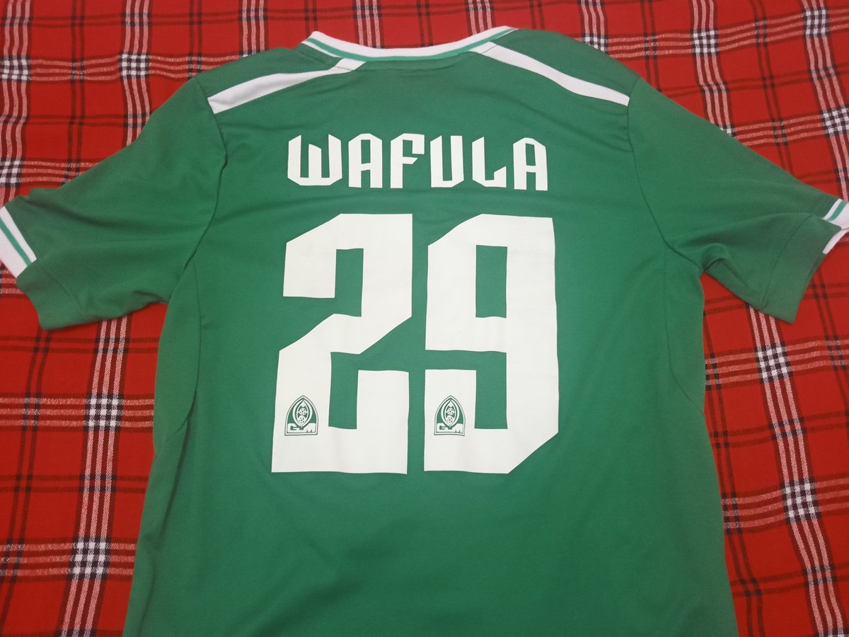 Best player in the world. Innocent Wafula. Which position didn't the great Wafula play? I know y'all remember his CECAFA show, especially that solo goal against Al Khartoum. But you forget it's actually Wafula's goal that won us the league. Remember 1-0 vs Sony at Nyayo?  #Sirkal
