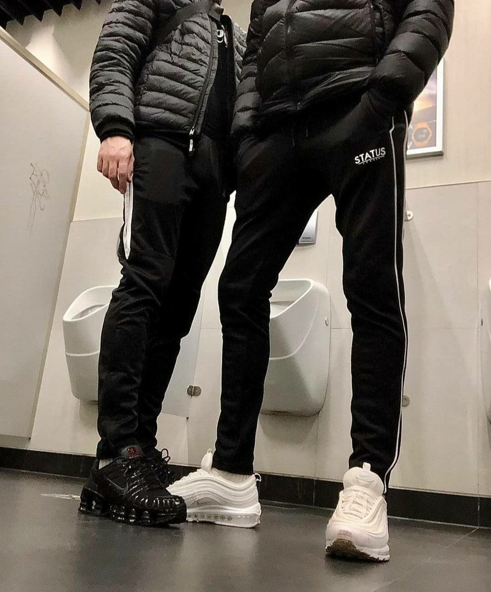 daddysbestboii's tweet photo. Unreal quality gear here #blacktrackies #airmax97 #sneakerheads #lethalcombination #fridaynighttreat #gettowork #filthysub #alphamasters 😈👟🧦👣👀👃👅👇 https://t.co/7ZseXetz1u