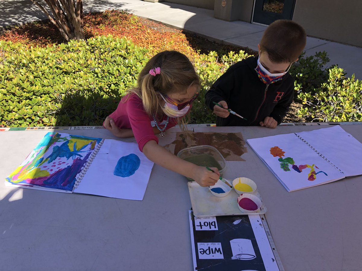CatGilbertArtEd's tweet photo. Opening day in the Painting Studio for kinder! Artists develop technique: we can mix our own colors, clean our tools, and use our brush in new ways on Day One! #TAB #DMUSD #SycRidge #SRSTEAM #StudioHabitsofMind https://t.co/lw4uXlvBHf