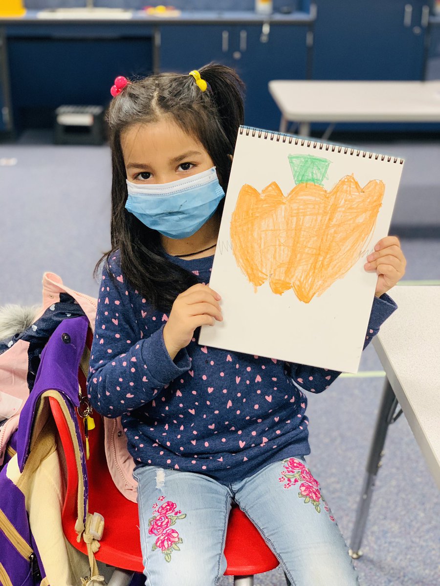 teresawoodson8's tweet photo. Enjoyed seeing some of the @KilbyTigers kindergartens this week in Art! #WeWillMakeItWork #pwcsProud thanks to our AMAZING itc @mrselliottitc for getting all the tech up and running! #TogetherWeCan #ArtIsEverywhere https://t.co/d7aVcyJPla