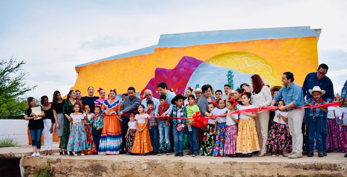Outletminero's tweet photo. Las empresas #mineras se esfuerzan en generar bienestar social y desarrollo de #comunidades, principalmente las alejadas de centros urbanos y que en las regiones mineras se contribuya a alcanzar mayores niveles de #CalidadDeVida, #Desarrollo y #Bienestar
📸#Peñoles@LourdesMcpher https://t.co/8N31MVBZuJ