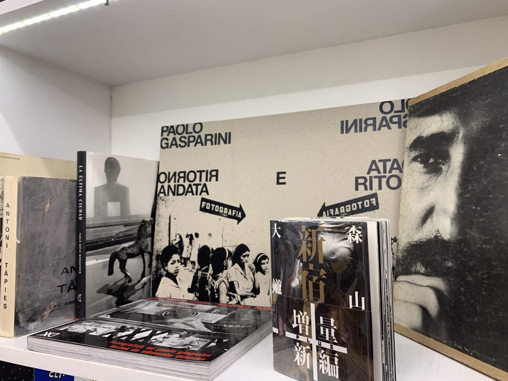 LibrosyAcapulco's tweet photo. Noviembre con libros fabulosos - https://t.co/kFNC9fexu9 https://t.co/LEtgbK7d85