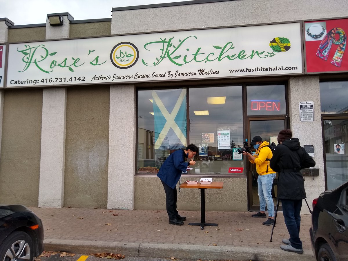 eatmorescarboro's tweet photo. What a great day! Thanks to @UTSC for providing a film crew and amazing student volunteers to make this next virtual food tour the best yet! 

Event deets coming soon, but hold Nov 26th, 5-7pm! #EatMoreScarborough https://t.co/5GiHt0LwXH