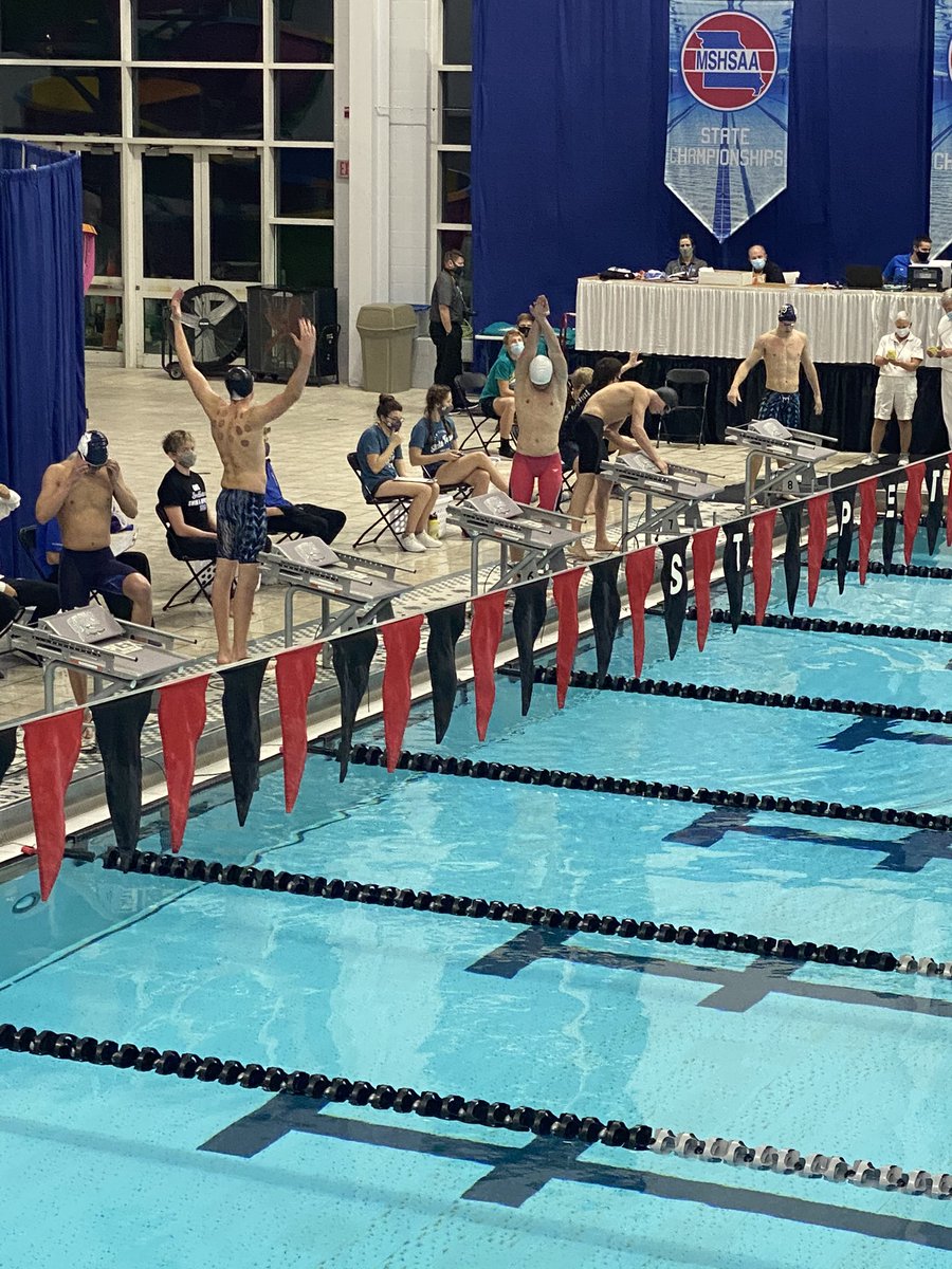 phsouthswimdive's tweet photo. ETHAN ROACH is the STATE CHAMPION in the 100 freestyle posting a time of 45.77 and lowering his school record!!! #southswim #2020state #class2 https://t.co/V8HvULwJ1q