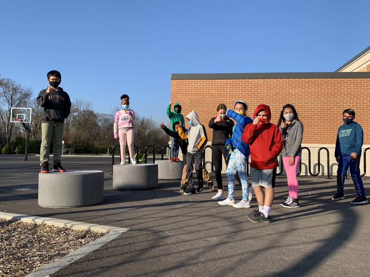 LauraKnape's tweet photo. Today at recess my students planned a “presidential debate” to elect a class president.  Good stuff 😂♥️ https://t.co/Xkw1zZoHyO