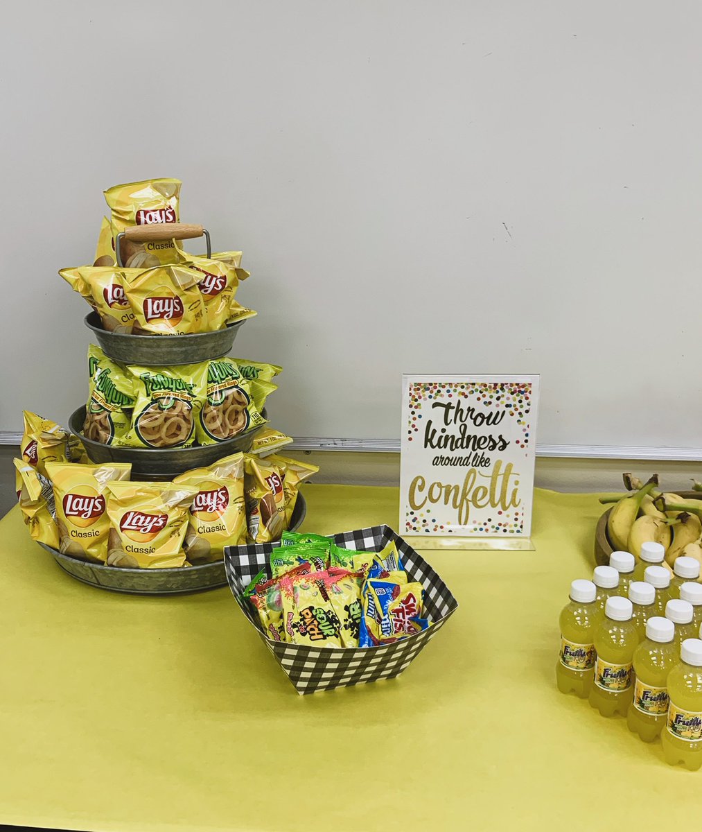 We brought a little SUNSHINE to Kostoryz today in honor of World Kindness Day by treating our staff to yellow treats &amp; their favorite Sonic Drink, wearing yellow, and building a Kindness Rainbow 🌈 filled with affirmations for our Tigers 🐯 💙💛 #kostoryztigerpride #CCISDProud