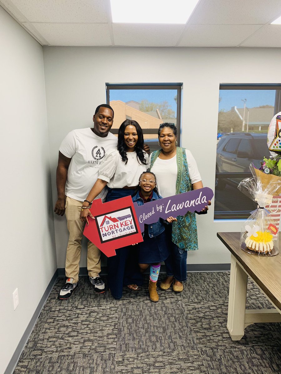 nvhomes4you's tweet photo. Congratulations to Alayna Wilson for closing on her GORGEOUS, Upscale, Custom built home! She was accompanied to closing by her pretty “mini me” daughter Taylor, her wonderful, proud mother Mrs. Betty Wilson and her happy and supportive fiance Keith Ridgley. #FirstTimeBuyer https://t.co/gktitZdnXh