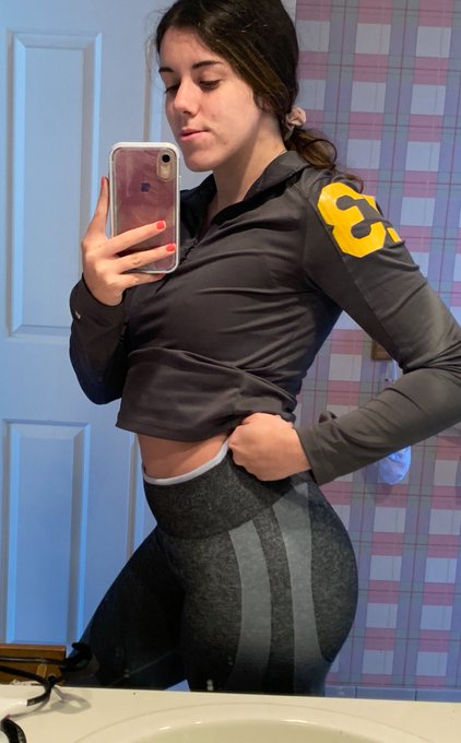 If you are unowned, serve @diamondanii and let her make you weak with her brainwashing. You would become<a class="tags" href="/tag/diamondanii">@diamondanii</a><a href="/tag/femdom"class="tags"><span>#femdom</span></a><a href="/tag/findom"class="tags"><span>#findom</span></a><a href="/tag/footworship"class="tags"><span>#footworship</span></a><a href="/tag/chastity"class="tags"><span>#chastity</span></a><a href="/tag/beta"class="tags"><span>#beta</span></a><a href="/tag/paypig"class="tags"><span>#paypig</span></a>