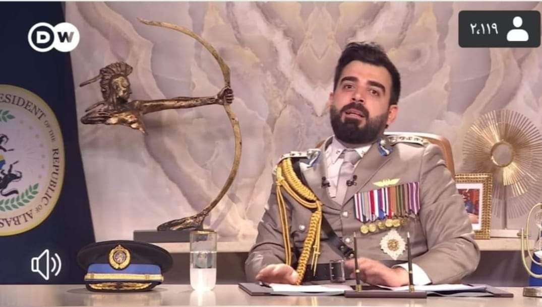 #عاجل | هجوم سيبراني يطال قناة #DW الان ويوقف بث برنامج البشير شو 
كفو من #ربع_الله.
جثرولي اضحكني 😂😂😂😂😂😂