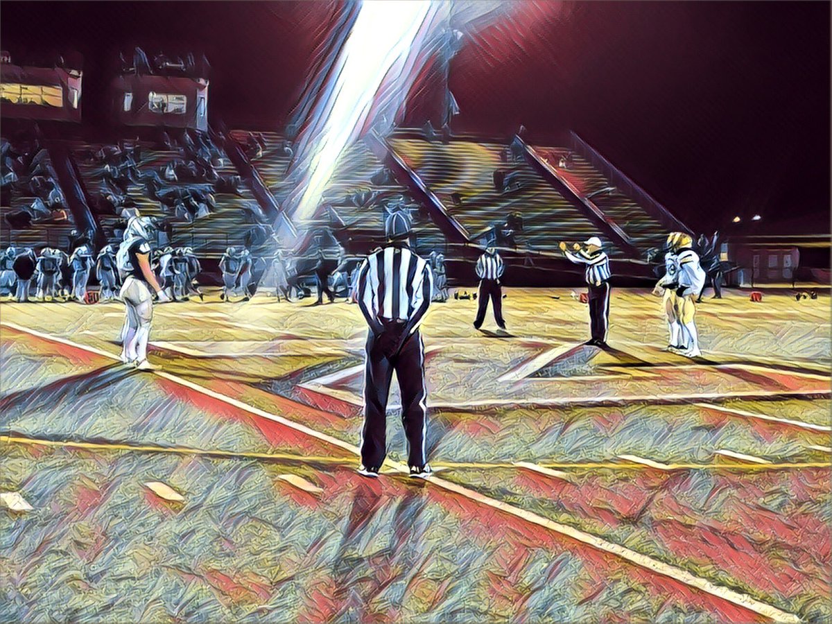 1063Sports's tweet photo. Kickoff @BDSaintsFB at @ZCSeagles for Regional 5A Championship https://t.co/maniq1k5ha