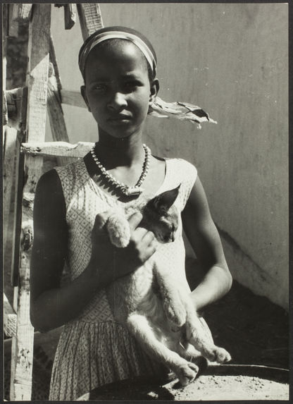 SomEnterprise's tweet photo. Kids from different parts of the Somali Republic. 

Xuddur. ☀️
Fafadun. 🌻
Baidoa. ✨
Kismayu. 🌴

Date: 1960-1961

Somali collection: https://t.co/Fta6GtuSo8 

#SomaliRenaissance #SomaliHistory https://t.co/uPOrEvOYJY