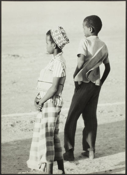 SomEnterprise's tweet photo. Kids from different parts of the Somali Republic. 

Xuddur. ☀️
Fafadun. 🌻
Baidoa. ✨
Kismayu. 🌴

Date: 1960-1961

Somali collection: https://t.co/Fta6GtuSo8 

#SomaliRenaissance #SomaliHistory https://t.co/uPOrEvOYJY