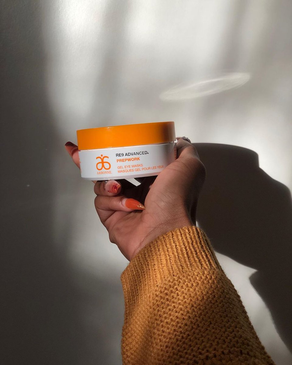 ArbonneCanada's tweet photo. ‘Eye’ think it's time for a little TLC. 👀 Treat your eyes to the moisture-boosting superfood cocktail of antioxidants, omegas and phytonutrients in our RE9 Advanced Prepwork Gel Eye Masks.
📷: by Independent Consultant, Sypress Allen
#RE9Prepwork #Vegan
https://t.co/7lE7GoOJJM https://t.co/wKXJfW1hJ1
