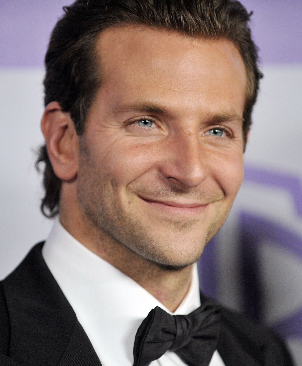 Брэдли купер фото. Актер брэдли купер. Брэдли купер. Стэнли купер. Брэдли купер 2020.