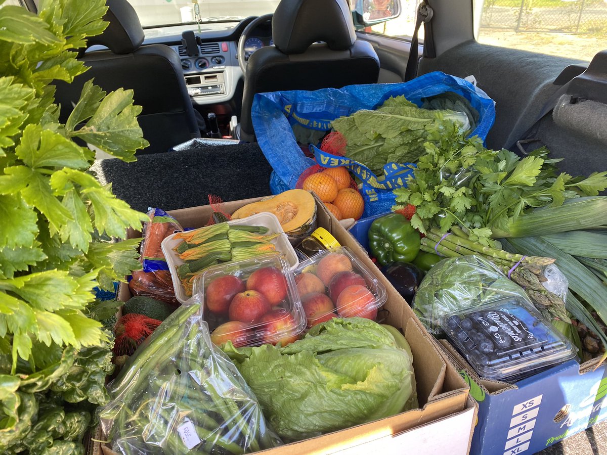 GHempsta's tweet photo. Time 2 put the shopping away & shake it out a little💃🏻🙌🏻💃🏻#satori #dayswithoutyou #getyourgrooveon #shakeitout #beats #fruitnveg https://t.co/iz7tK86hke https://t.co/QozCcumJTf