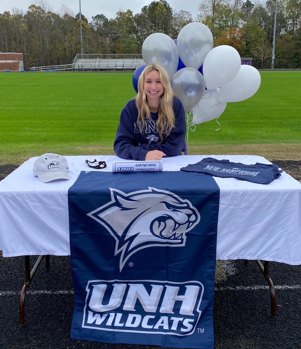 NCAcademyVB's tweet photo. Next Class of 2021 signee is Ashleigh Nicoll! Ashleigh has been a member of the #ncacademyfamily for the last 5 years! She’ll be attending the University of New Hampshire in the fall! FUN FACT: UNH is also Ashleigh’s dad’s Alma mater! 💙 #gowildcats #Academy18Diamond https://t.co/s6bmIVqhXM