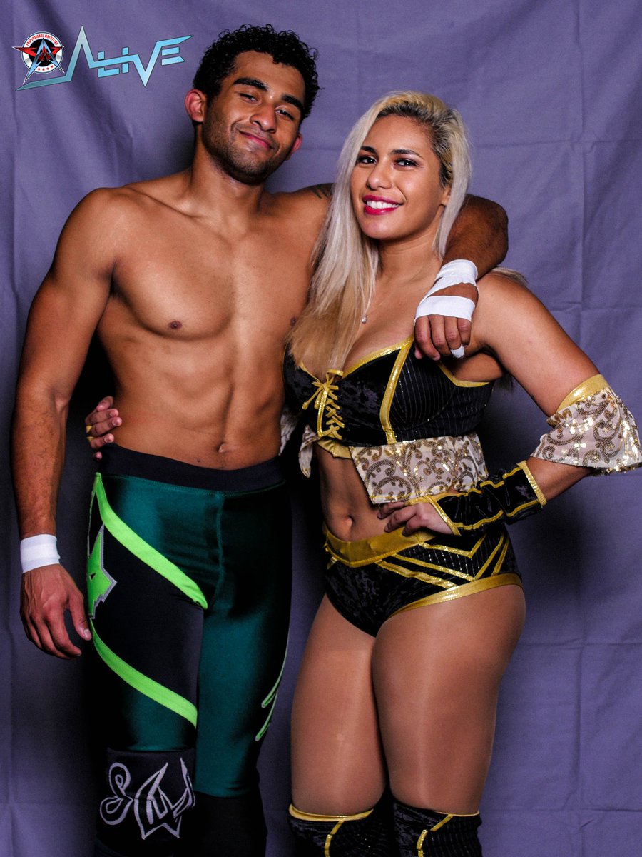 _thehyan's tweet photo. 1-10 how annoying are we 🤪 #teampretty #thanksdanny #aawalive 📸 @cameraguygimmik https://t.co/PPUgCX124a